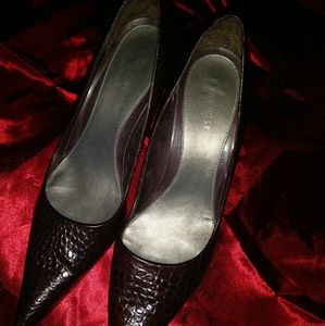 Nine West Crocodile Pattern Heels